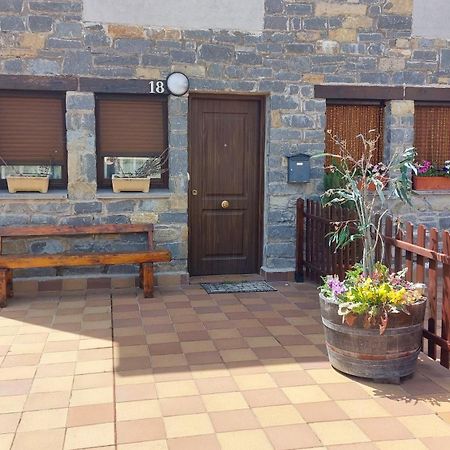 Apartamentos Castiello De Jaca 3000 מראה חיצוני תמונה